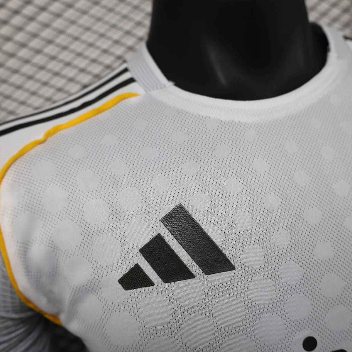 2025-26 Real Madrid Home Player Version Jersey - Men's