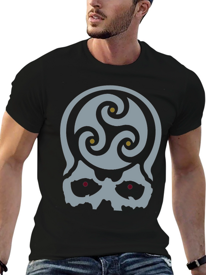 Skull Triskele Graphic T-Shirt