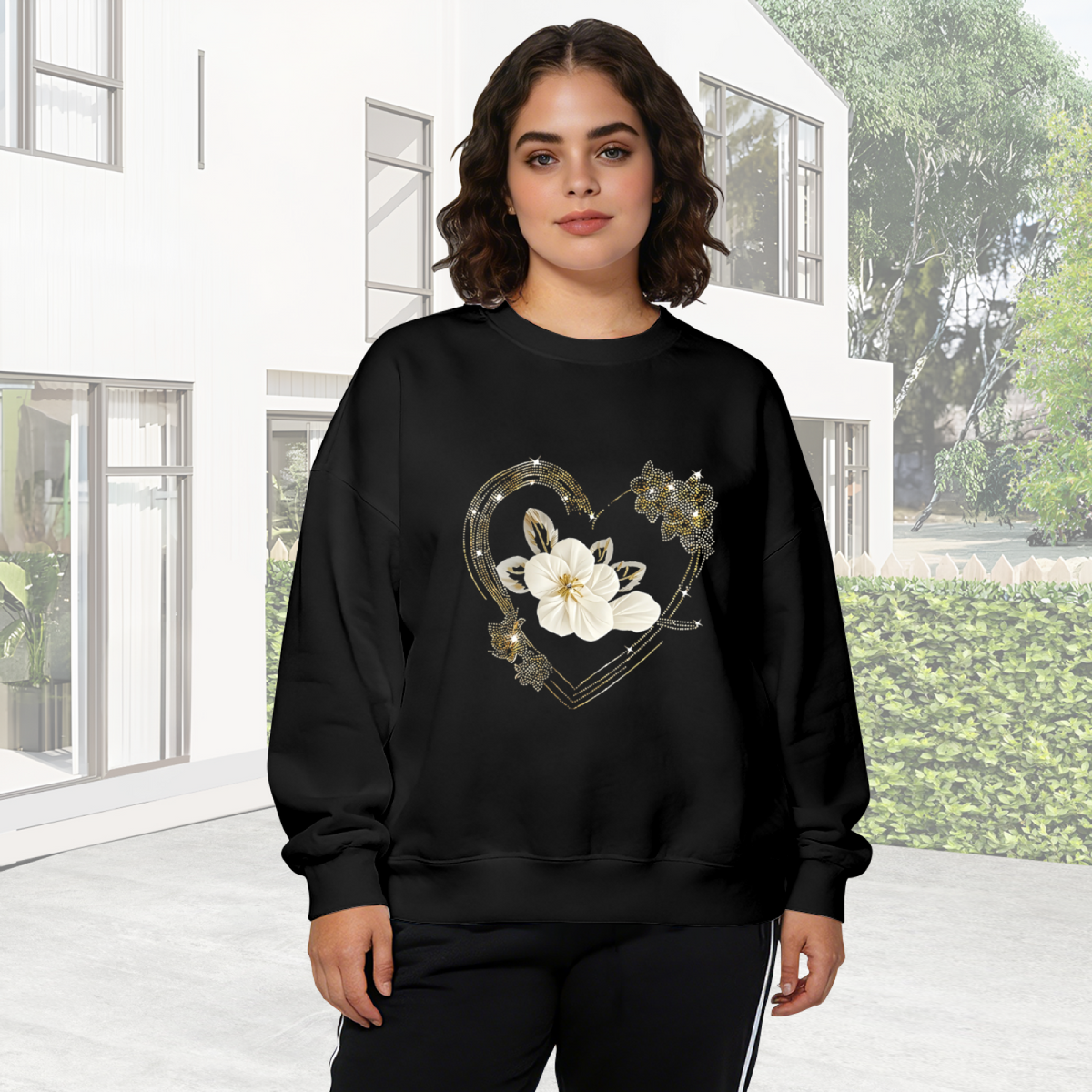 Rhinestone?Style Heart With White Floral Crewneck Sweatshirt