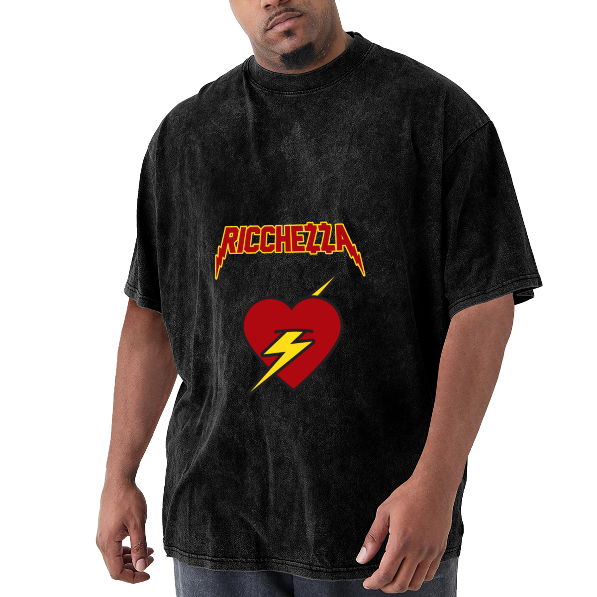 Ricchezza Lightning Text Red Heart Flash Vintage Graphic T-Shirt