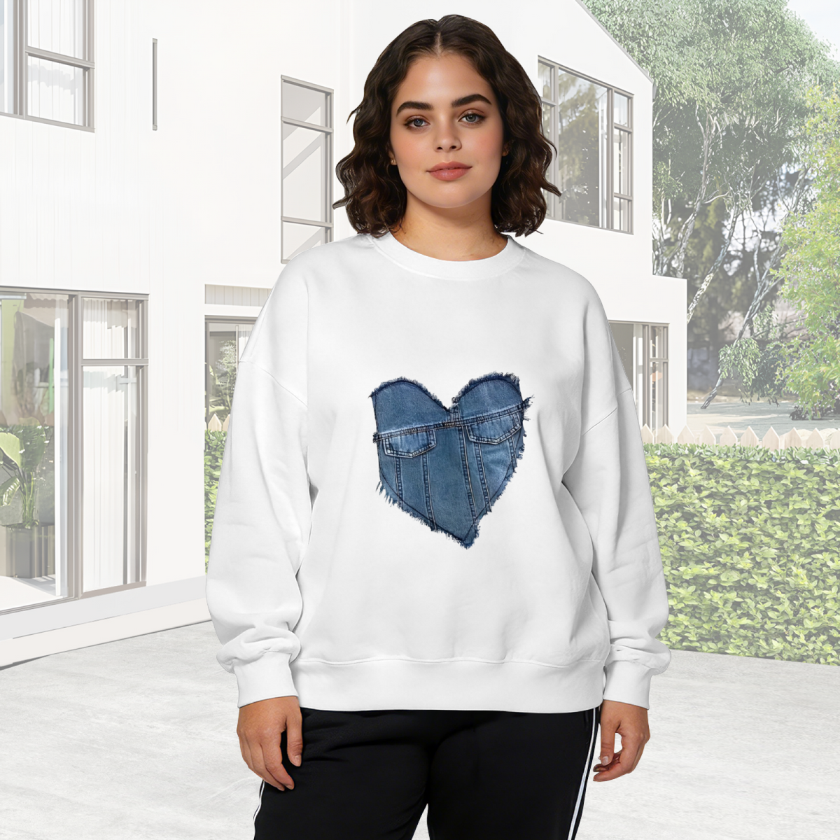 Unique Denim?Textured Heart Art Crewneck Sweatshirt
