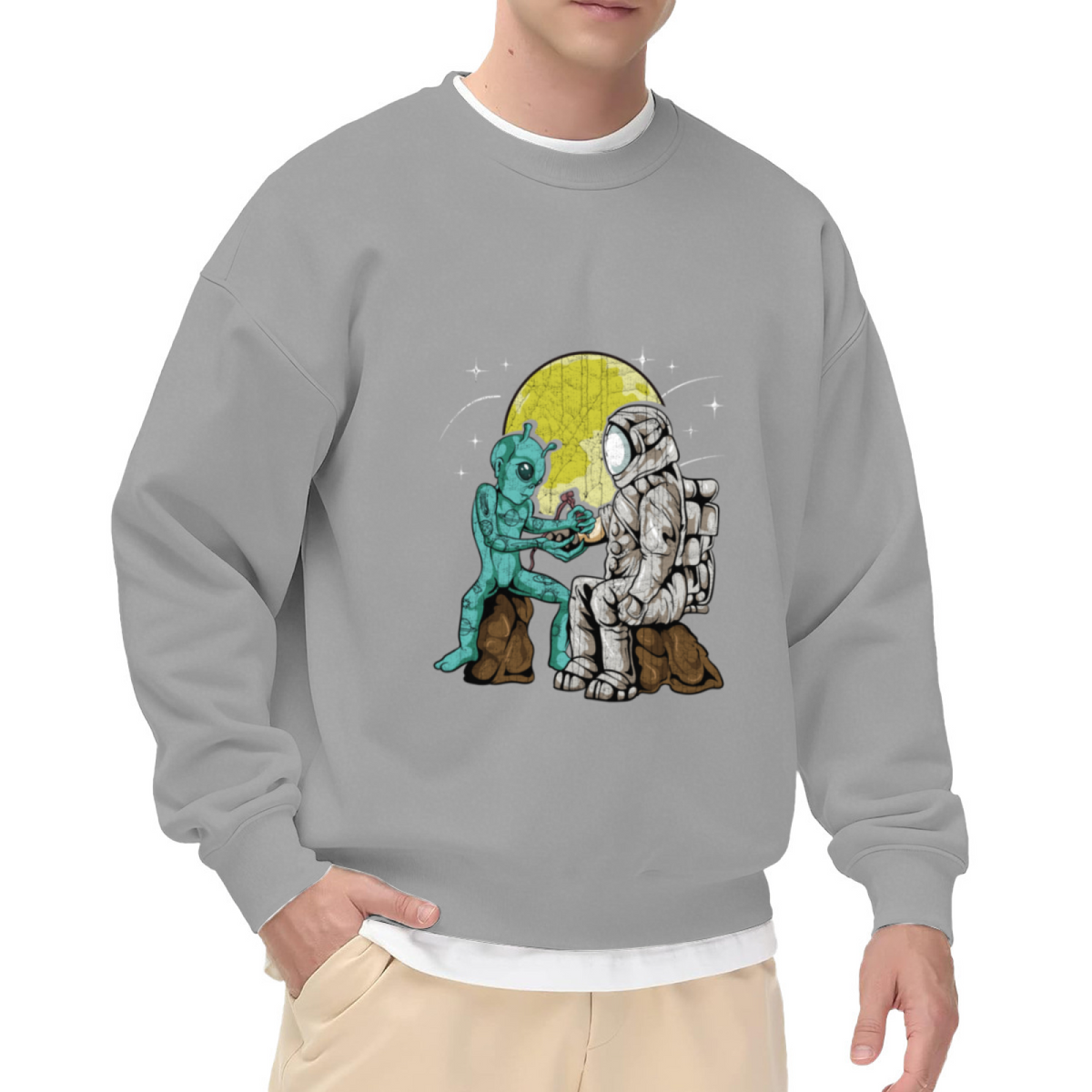 Alien And Astronaut Handshake Outer Space Crewneck Sweatshirt Cool Sci?Fi Graphic Pullover