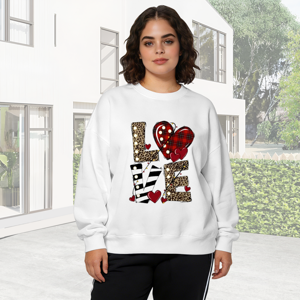 Vintage LOVE Leopard Plaid Heart Art Crewneck Sweatshirt