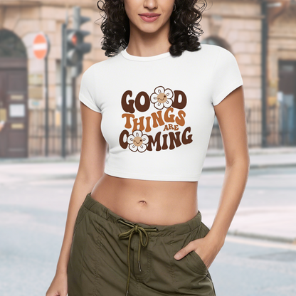 Good Things Are Coming Retro Daisy White Crop Tee ¨C Positive Vibe Aesthetic