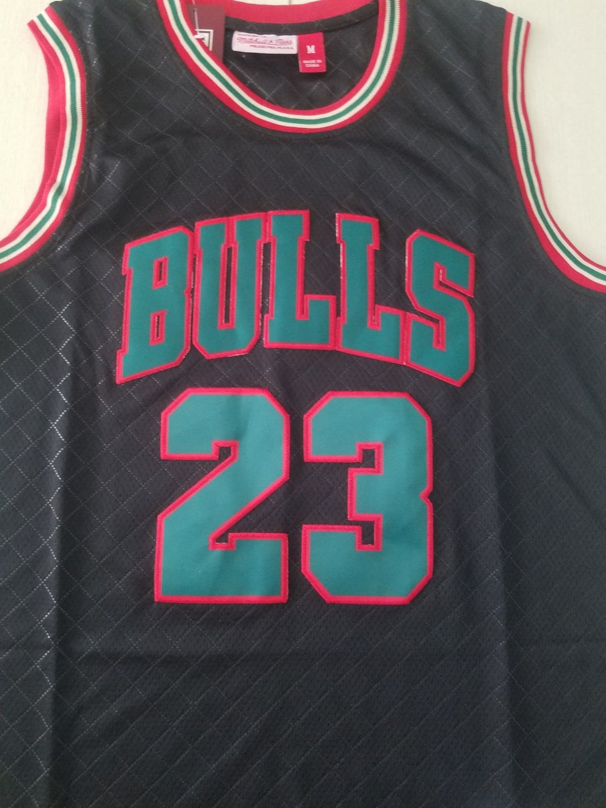 Men's Chicago Bulls Michael Jordan 1997-98 Hardwood Classics Swingman Jerseys