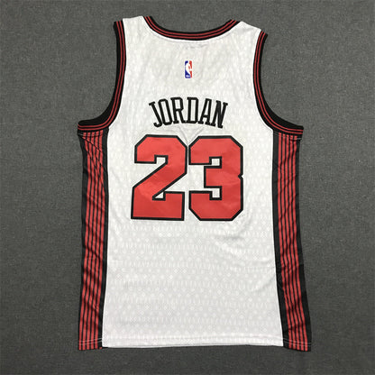 Men's Chicago Bulls Michael Jordan #23 White 2022/23 Swingman Jerseys - City Edition
